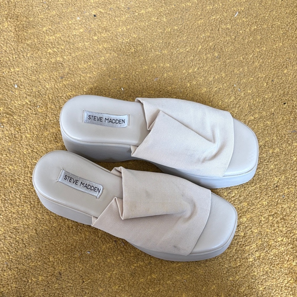 Slinky30 Steve Madden Women's Cream Slide Sandals